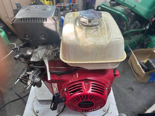 Honda Engine powering a Hydraulic Pump